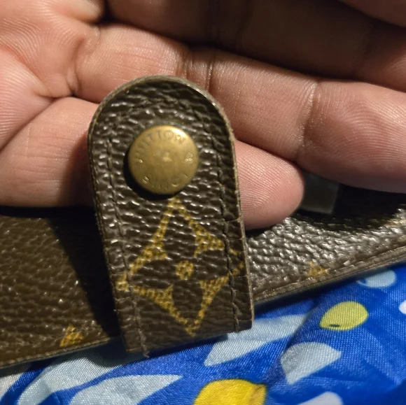 Louis Vuitton Monogram Wallet-WELL LOVED! - Picture 7 of 9